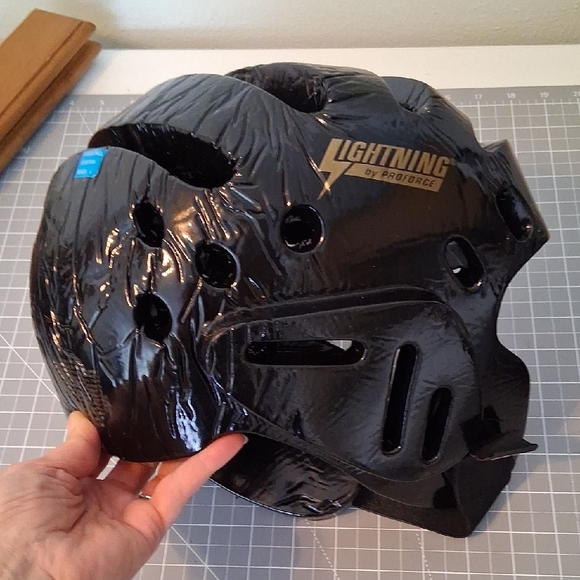 Martial Arts Sparring Helmet Head Gear - Picture 2 of 9